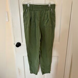 SUNDANCE ARMY GREEN TENCEL JOGGER PANTS SIZE 10